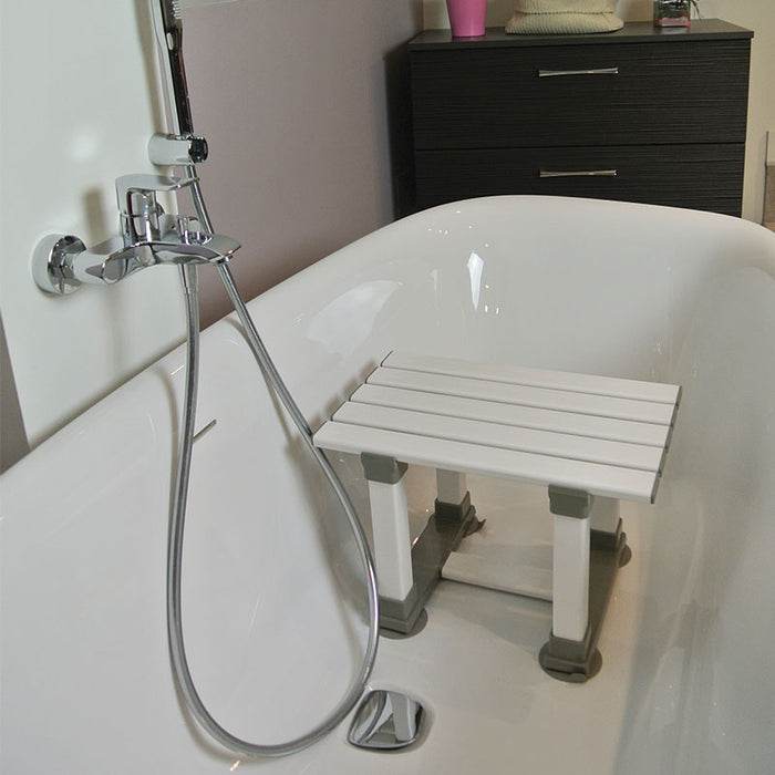 Minho Swivel Bath Chair