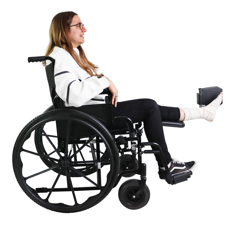 Cadeira de Rodas Manual - Com Apoio de Pés Elevatório