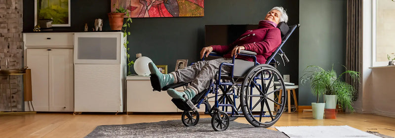 Cadeira de Rodas Reclinável - Tipo Cama - PC-15/PC-151