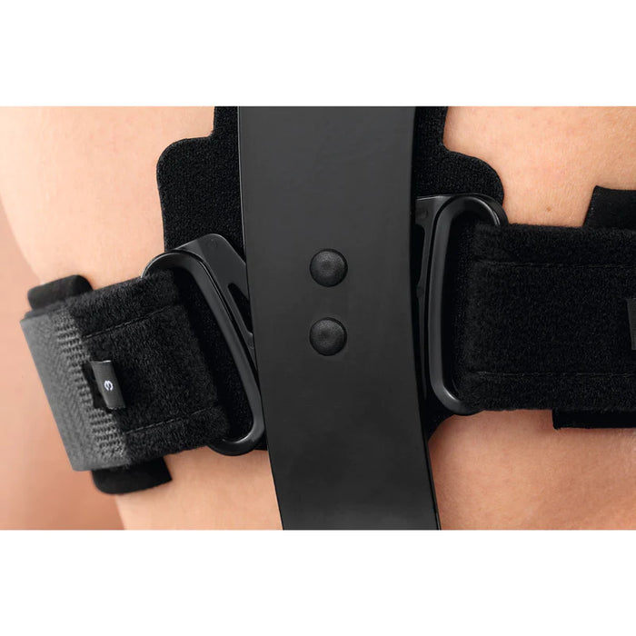 medi protect. 4 evo® - Rigid 4-point knee brace with polycentric bars
