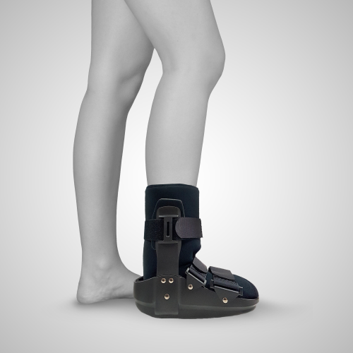 Walker XCELTRAX boot
