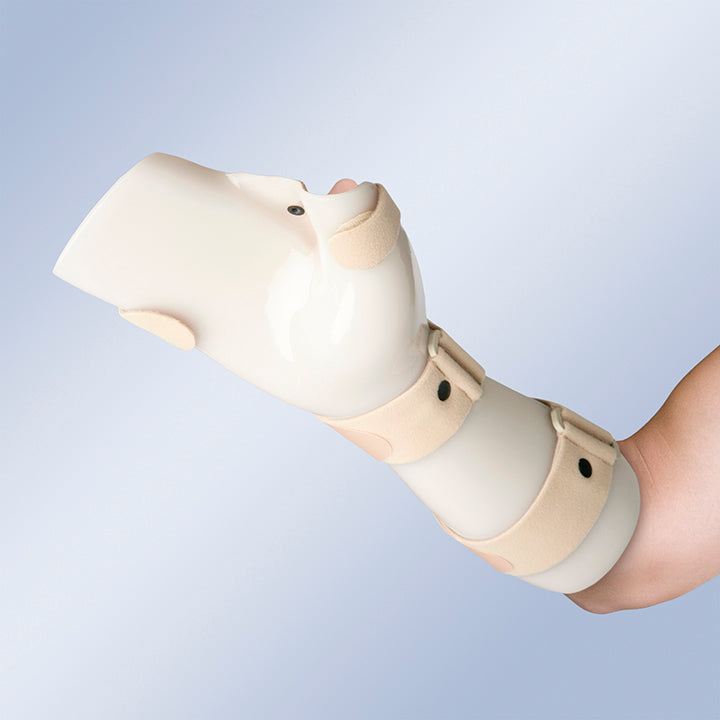 Férula inmovilizadora de mano en posición funcional plana